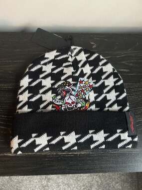 Ed Hardy Winter Knit Beanie Hat Death Or Glory Black & White Houndstooth